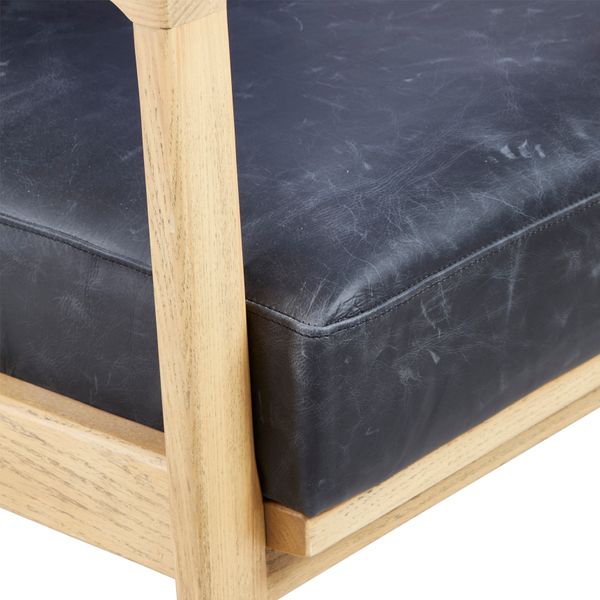 Fauteuil cuir noir pieds frêne naturel