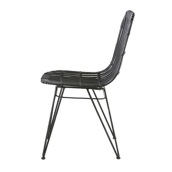 Chaise en rotin noir