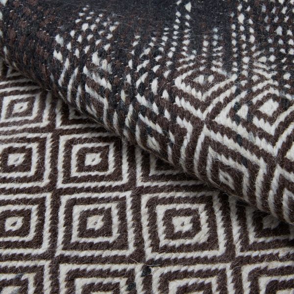Tapis 240cm beige et carbone