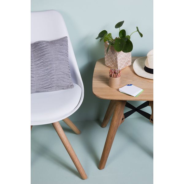 Chaise blanche