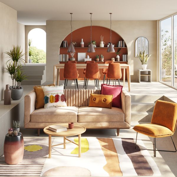 Chaise en velours cognac
